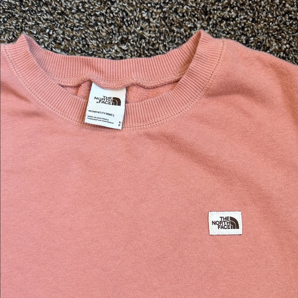 The North Face Women's Pink Crewneck Sweatshirt - Picture 2 of 3